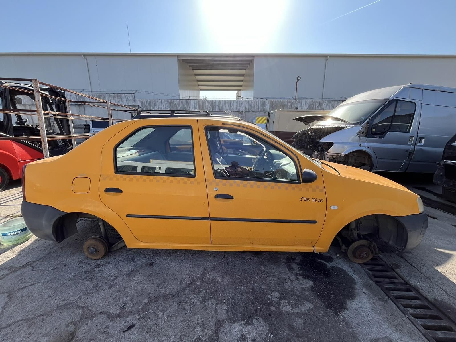 Dacia Logan 1.5DCI 2005г. НА ЧАСТИ!!!
