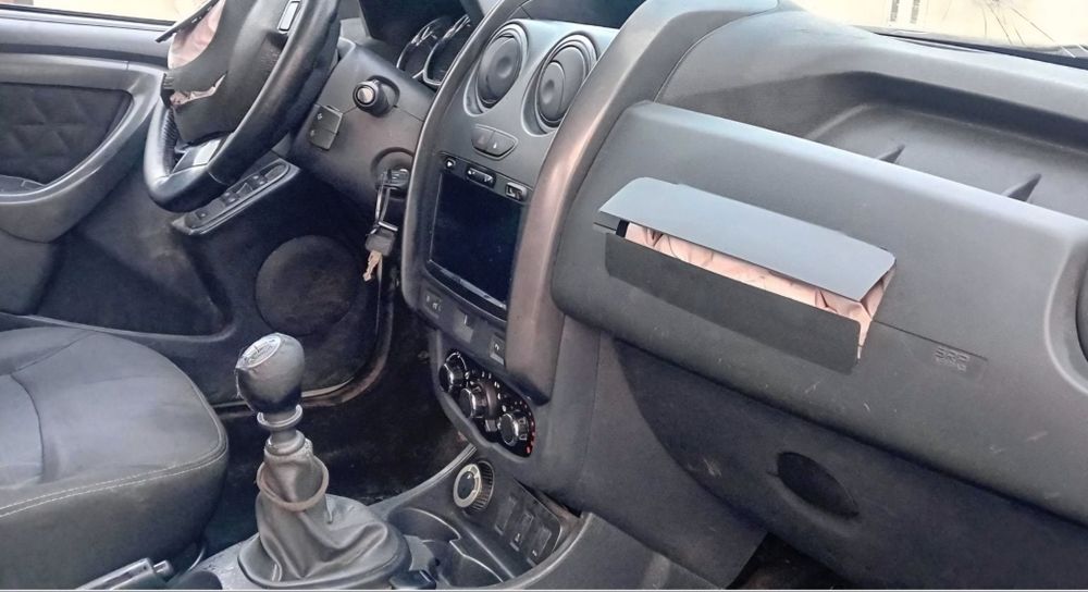 Dacia Duster 4x4 Avariat Diesel euro 5 Navigatie