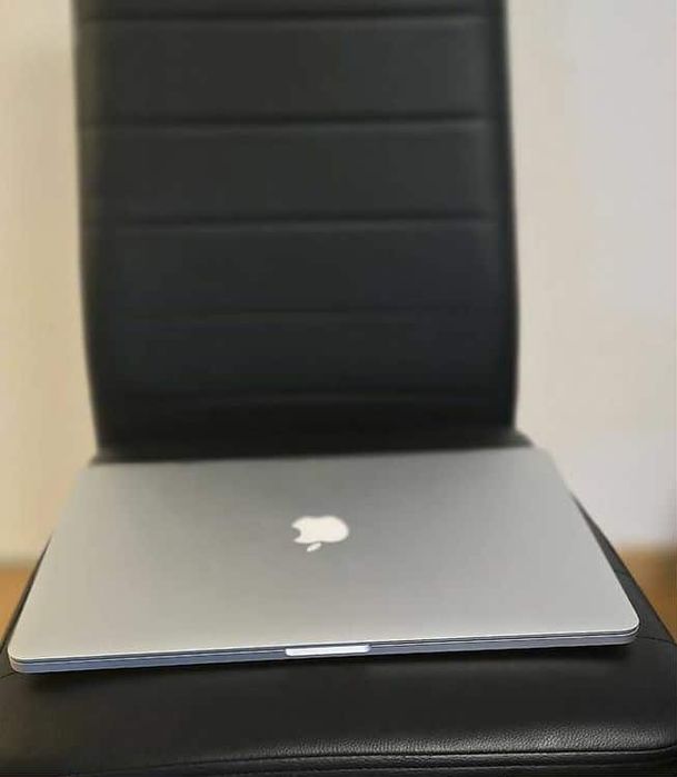 Macbook Pro Retina-i7-8gram-ssd512-15"-2013 preț fix 600 lei