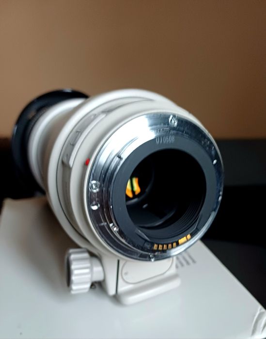 Canon EF 35-350mm f/3.5-5.6 L USM Ultrasonic Zoom .