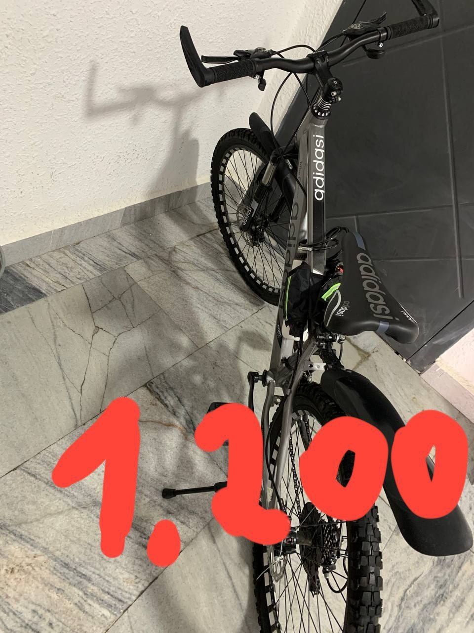Velosiped Adidas