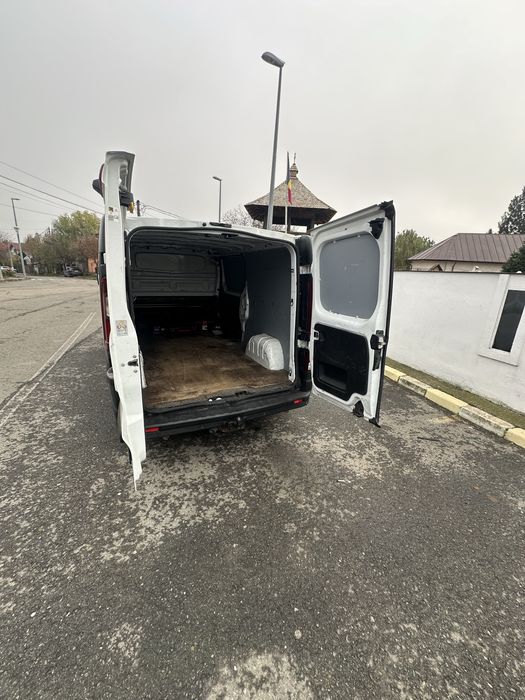 Opel Vivaro 2017 1.6D 125 cp