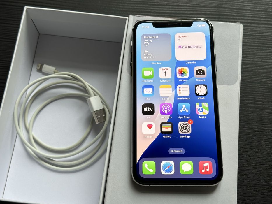 Iphone XS 64GB alb cablu incarcare huse stare buna neverlocked