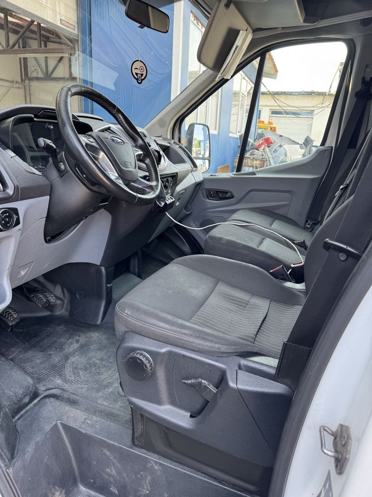 Ford Transit prelata