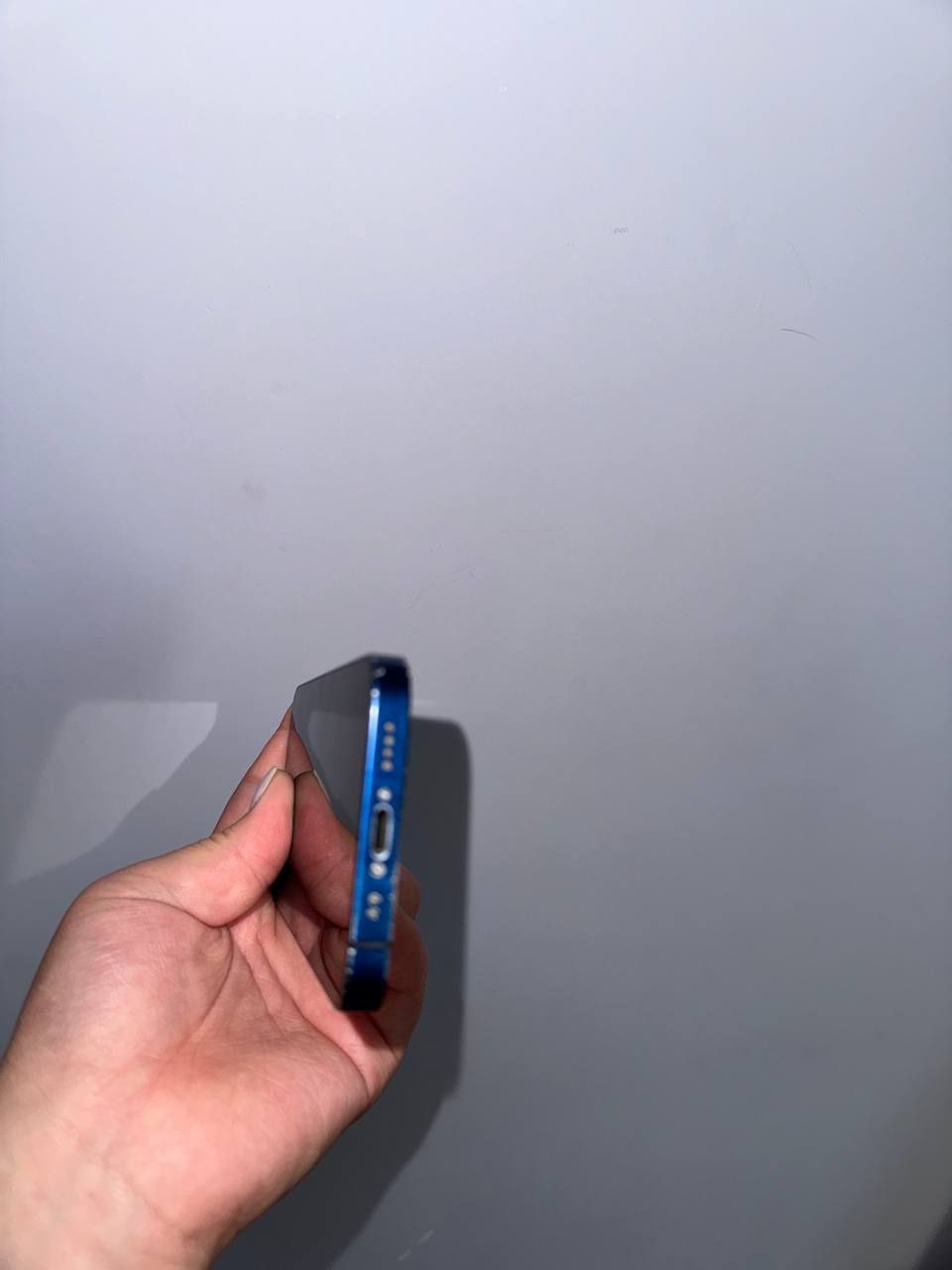 Iphone 12 mini.                            .