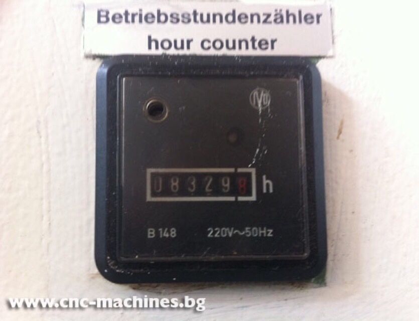 4 осна инструментална CNC Фреза с ЦПУ - MAHO 700C