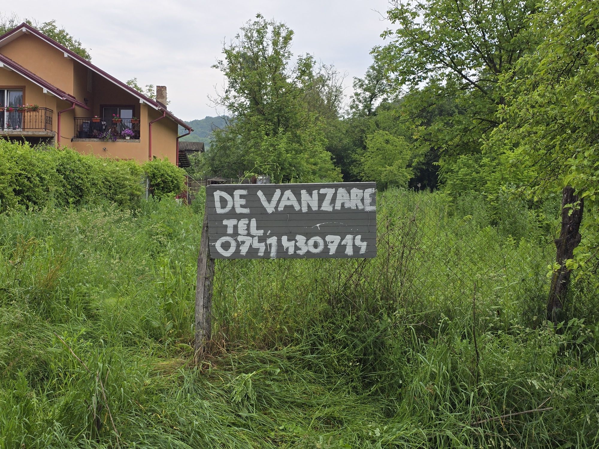 Teren 3.787 mp cu deschidere la strada principală – Cernișoara Valcea