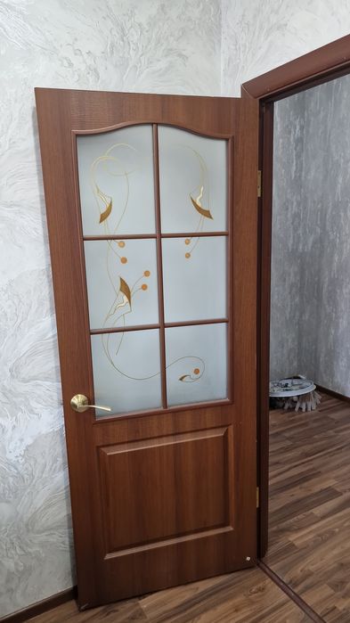 Продам двери межкомнатные