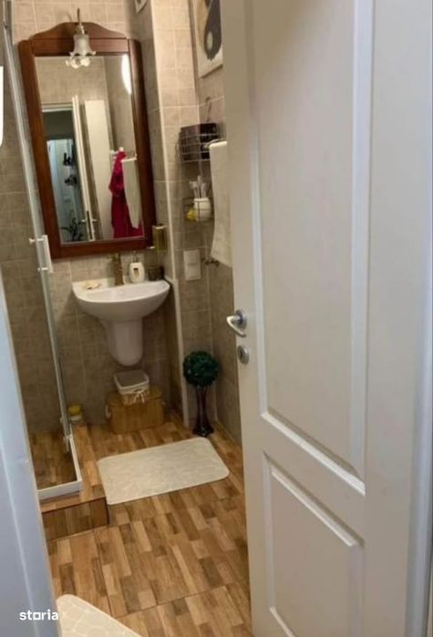 Apartament De Vanzare, 3 Cam, Et 4/4
