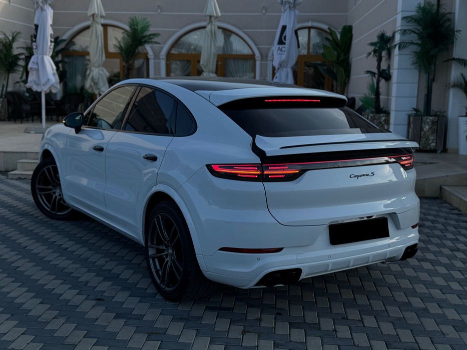 Porsche Cayenne Coupe 2020