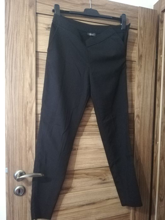 Pantaloni office 30 RON fiecare stare bună
