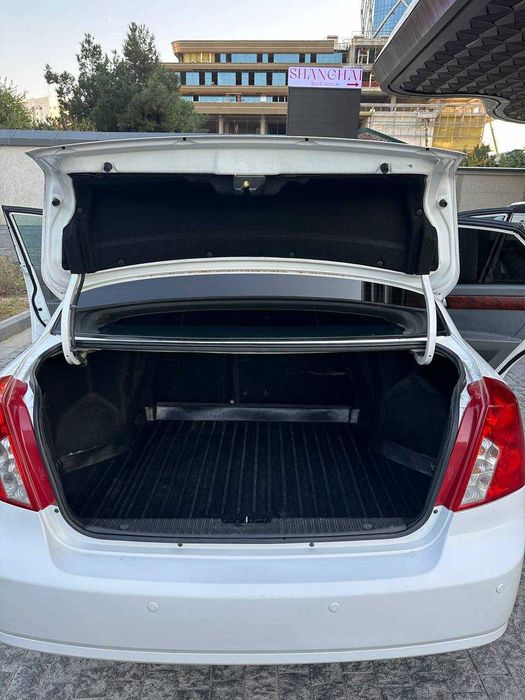 lacetti 1.6 2013 год 3 позиция