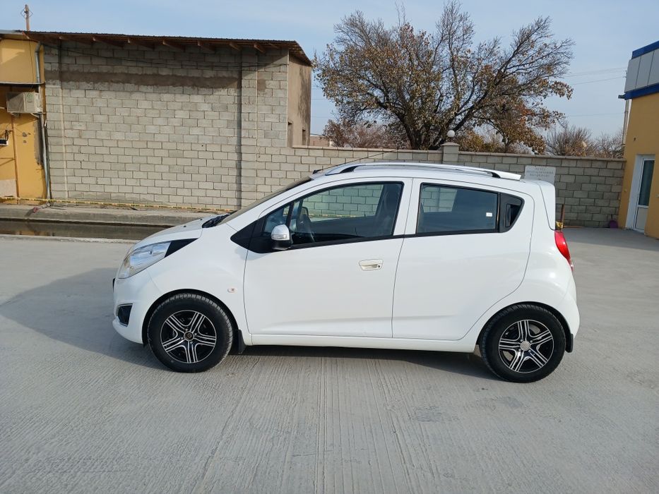 Chevrolet Spark sotiladi