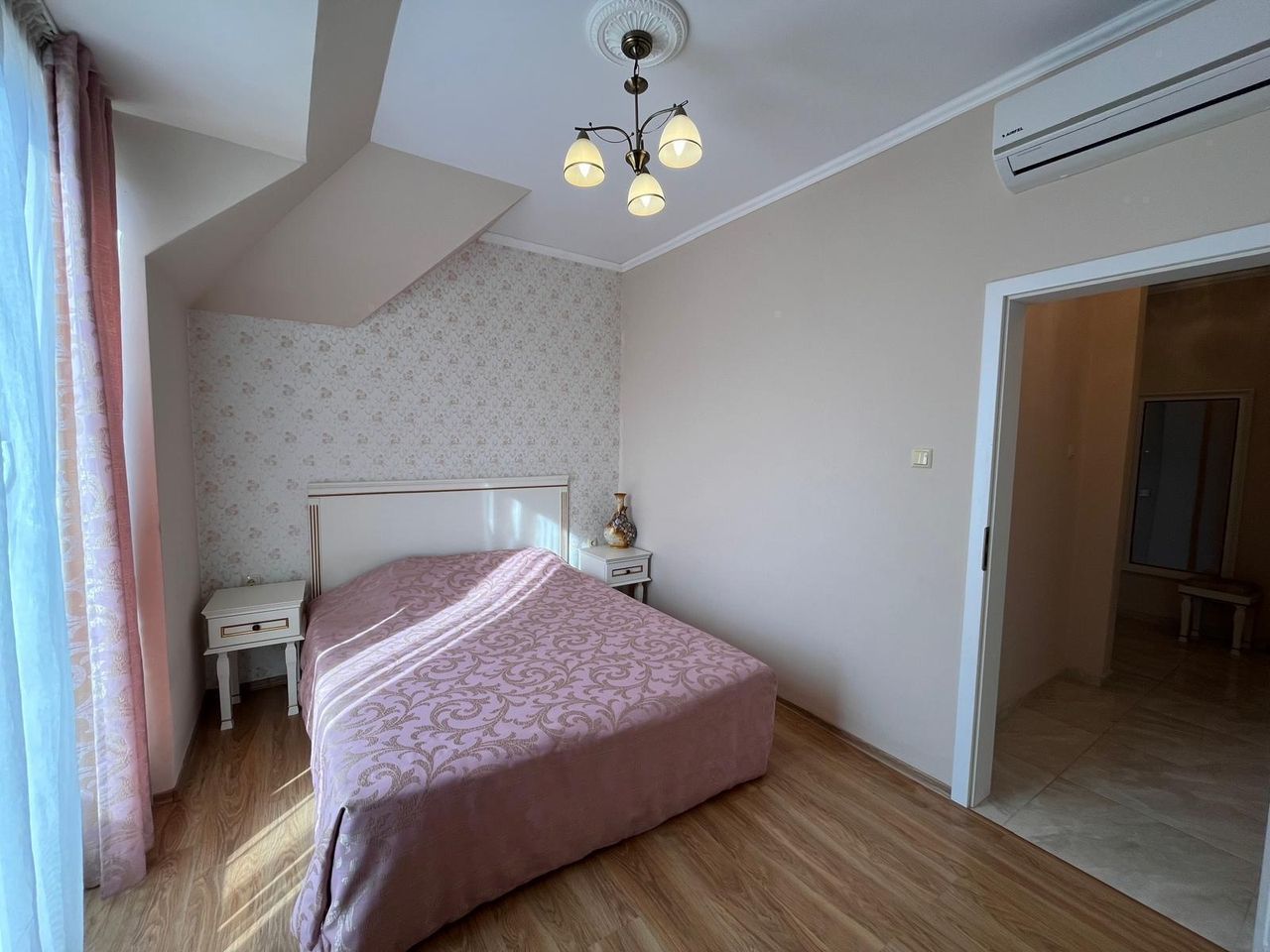 Продава се Четиристаен апартамент в к.к. Слънчев бряг - 134 кв.м за 1336 €/кв.м - Снимка #6