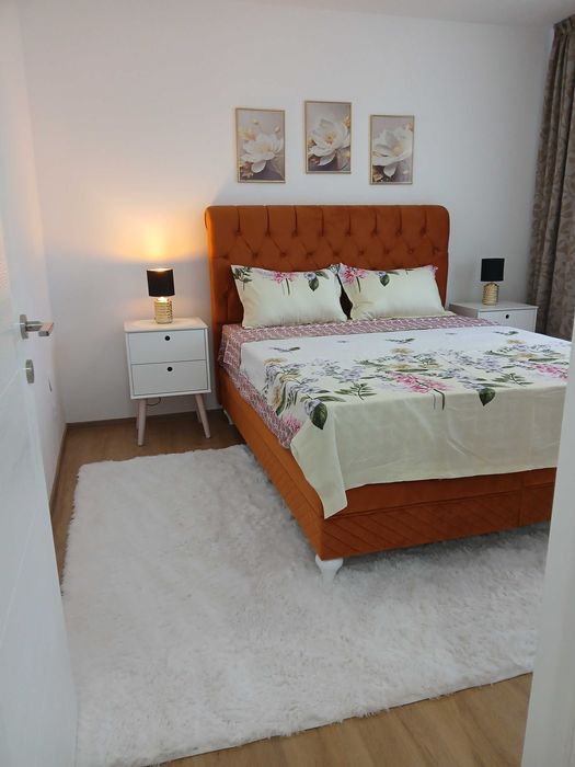 Închiriez apartament str Amaradia lângă Penny Market