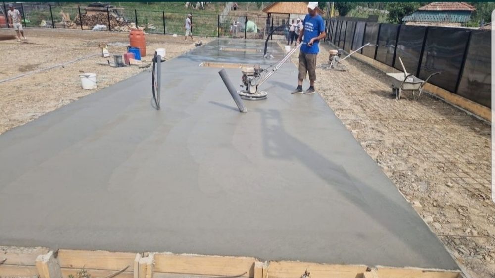 Vand spalatorie auto self 4 piste la față