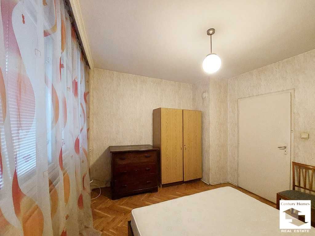 104919 Изцяло южен апартамент с три стаи на бул. България, В. Търново
