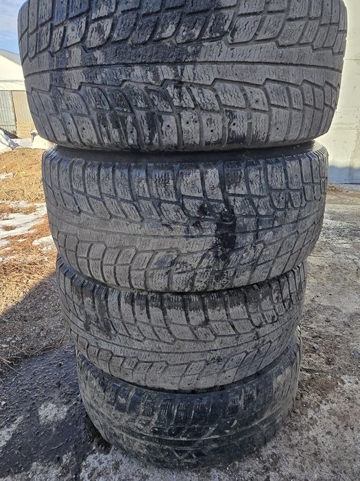 Продам диски BMW + зимние шипованные шины (R16) — 100 000 тг