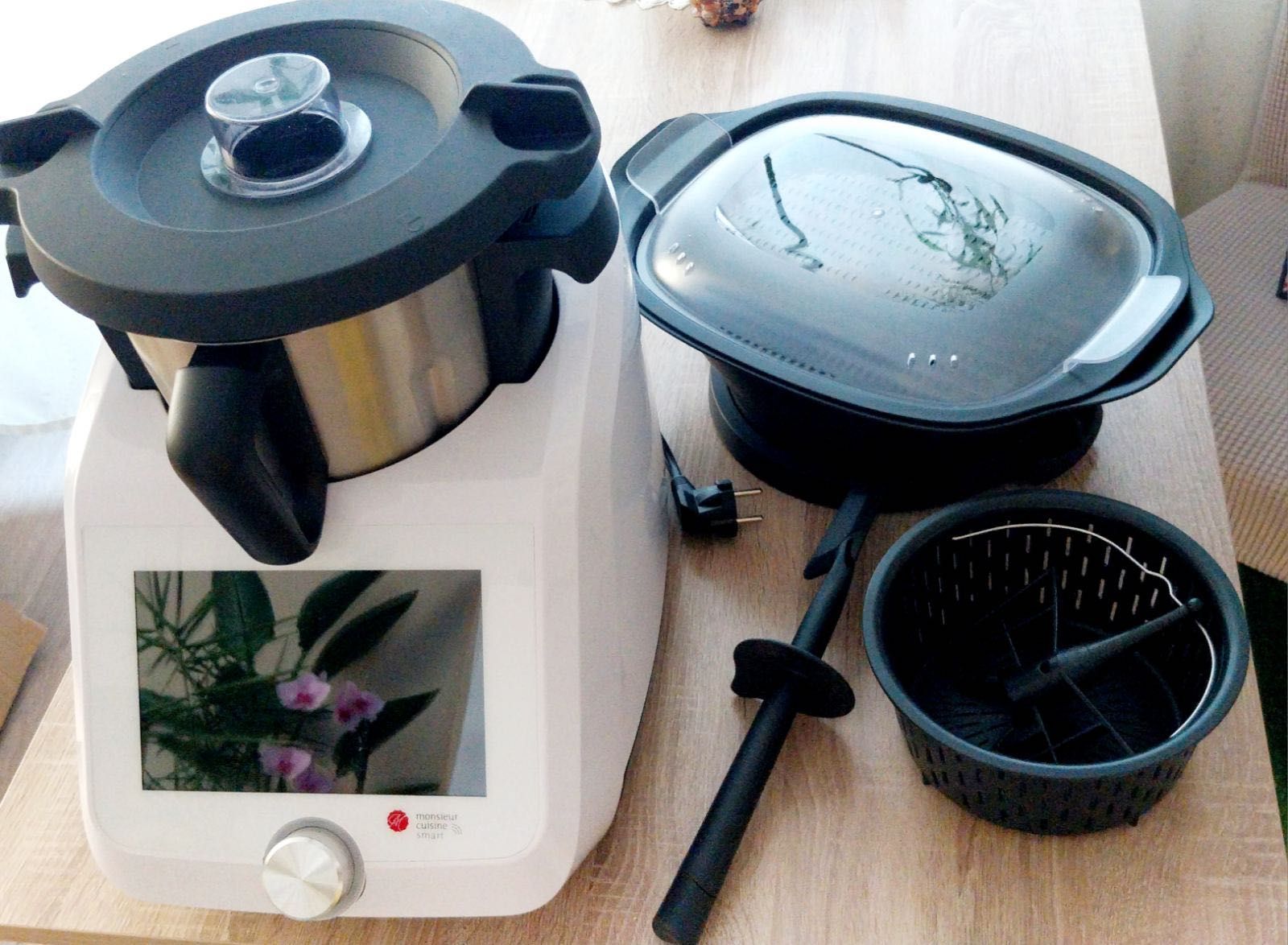 Кухненски робот SKMS 1200 A1 Monsieur Cuisine smart
