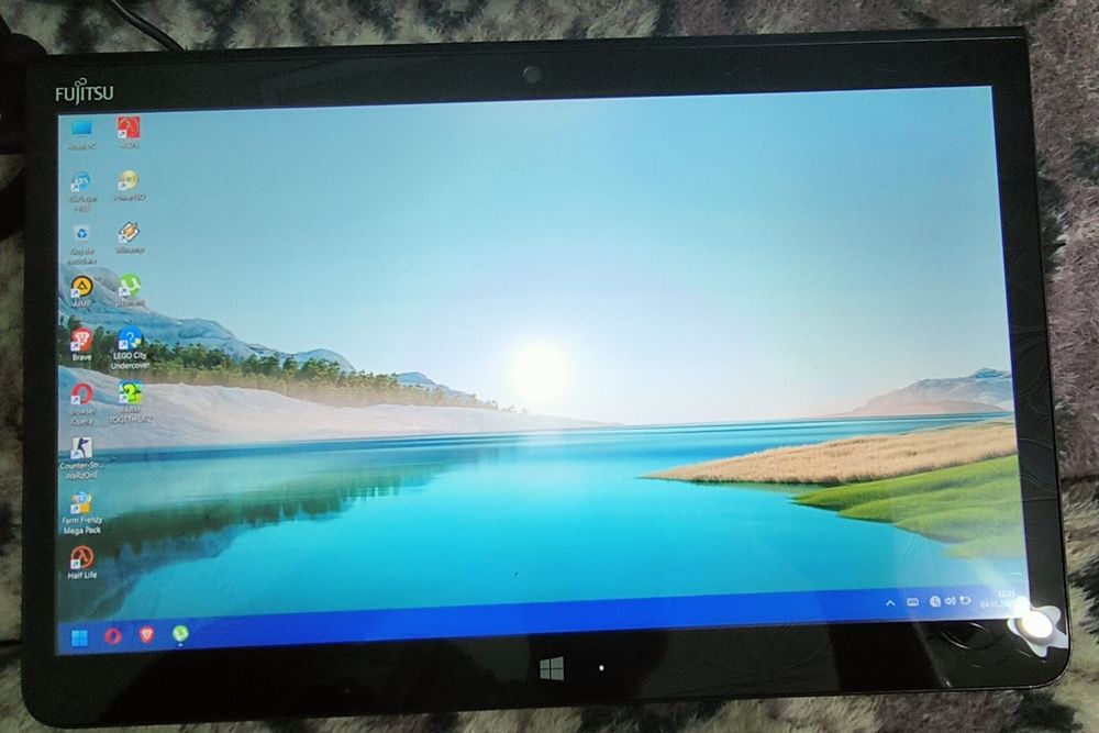 Tableta cu Windows 11