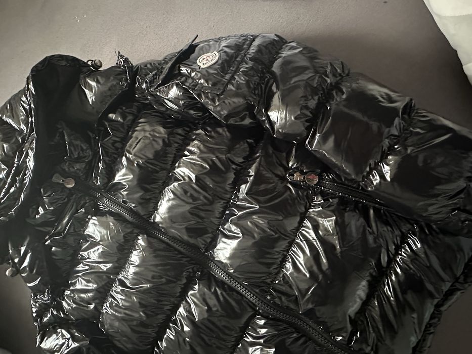 geaca moncler marime s originala