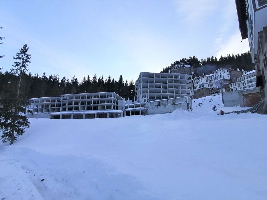 Продава се  в к.к. Пампорово -  кв.м за 0 €/ - Снимка #2