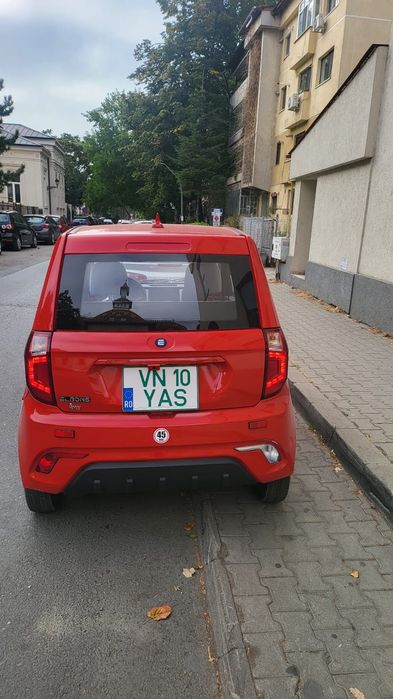 Vand masina 16 ani , 4 portiere nu aixam sau ligier