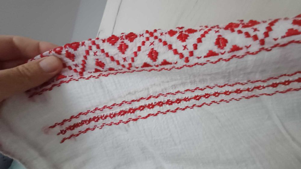 Ie bluza model Romanesc