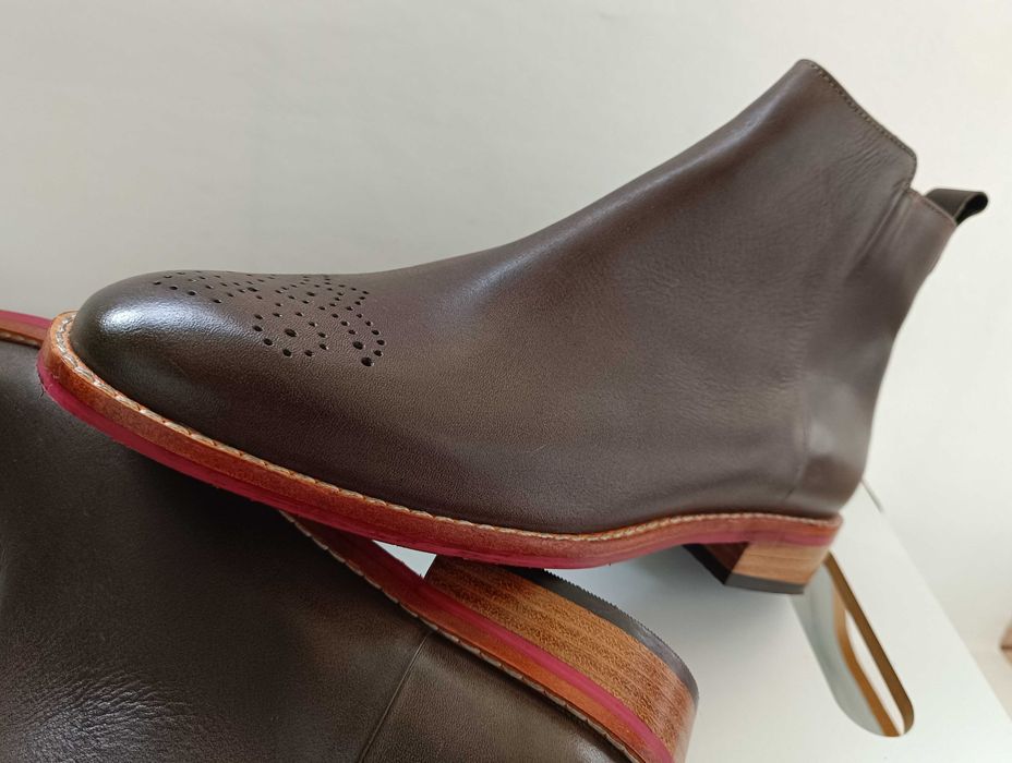 Ghete chelsea 38 39 40 41 lucrate manual Mahon London NOI piele natura