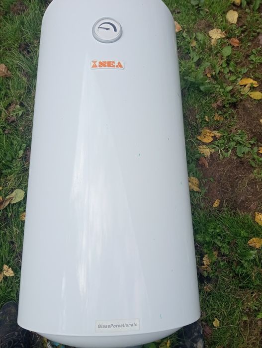 Vând boiler electric