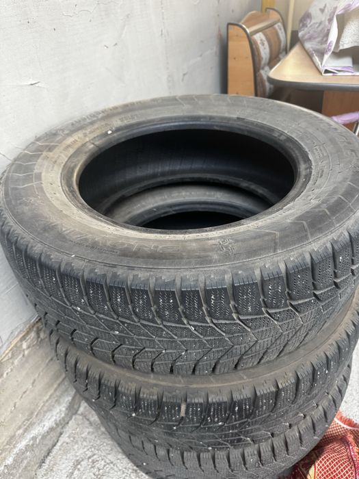 Продам зимнию резину