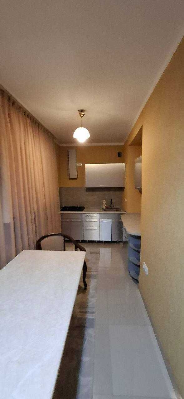 3-х комнатная на Ц-7 (сост. квартиры сред.)  ID: 2862