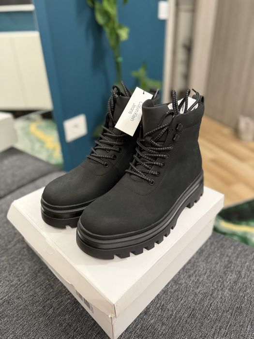 Calvin Klein Jeans Lugged bocanci inalti negri marimea 42 noi original