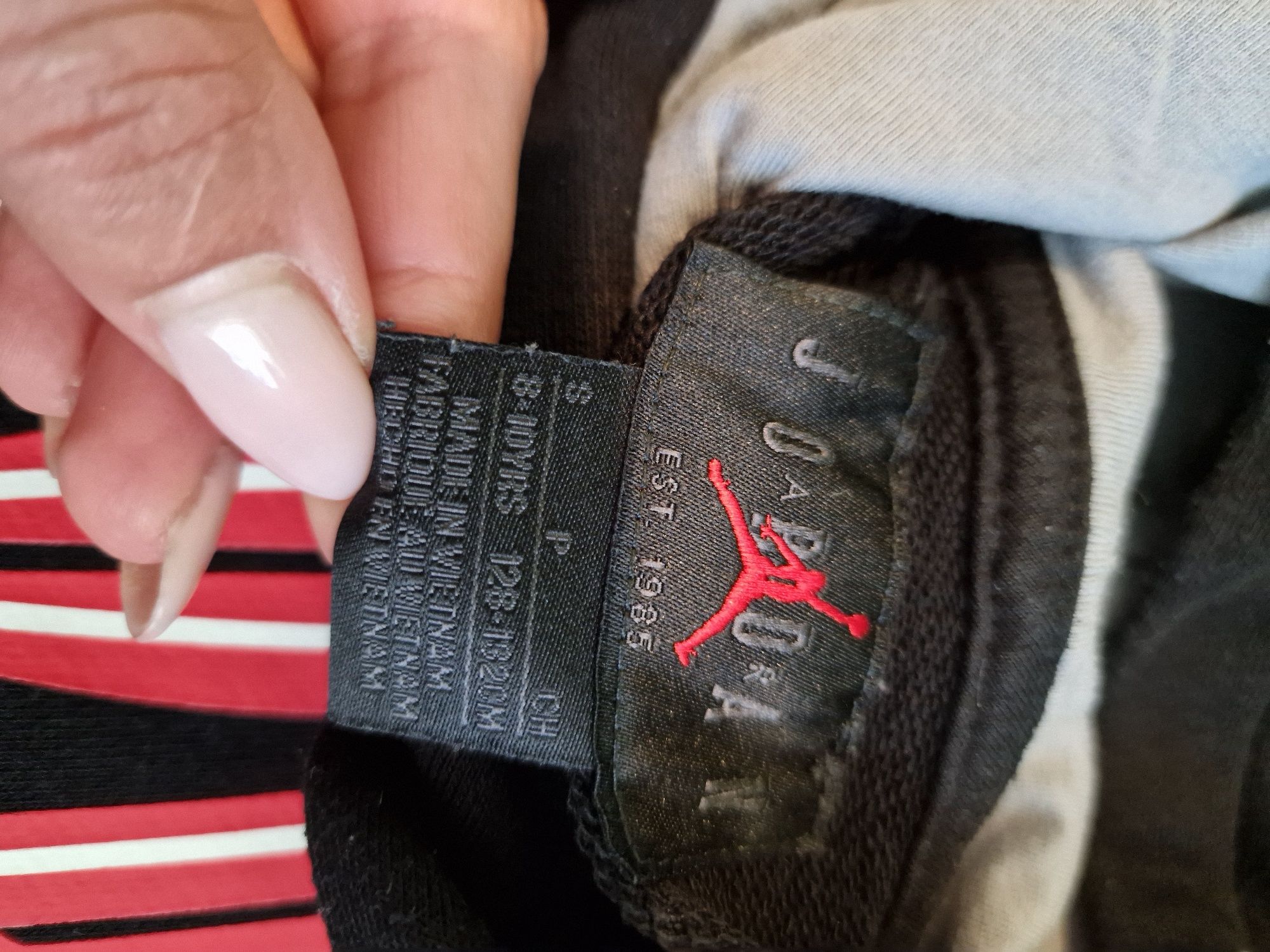 Худи Суйтчър Jordan Nike разме S 122-128 см.