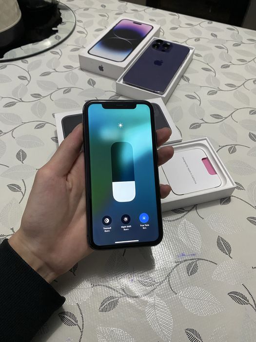 Продам Айфон 11 128gb 72%