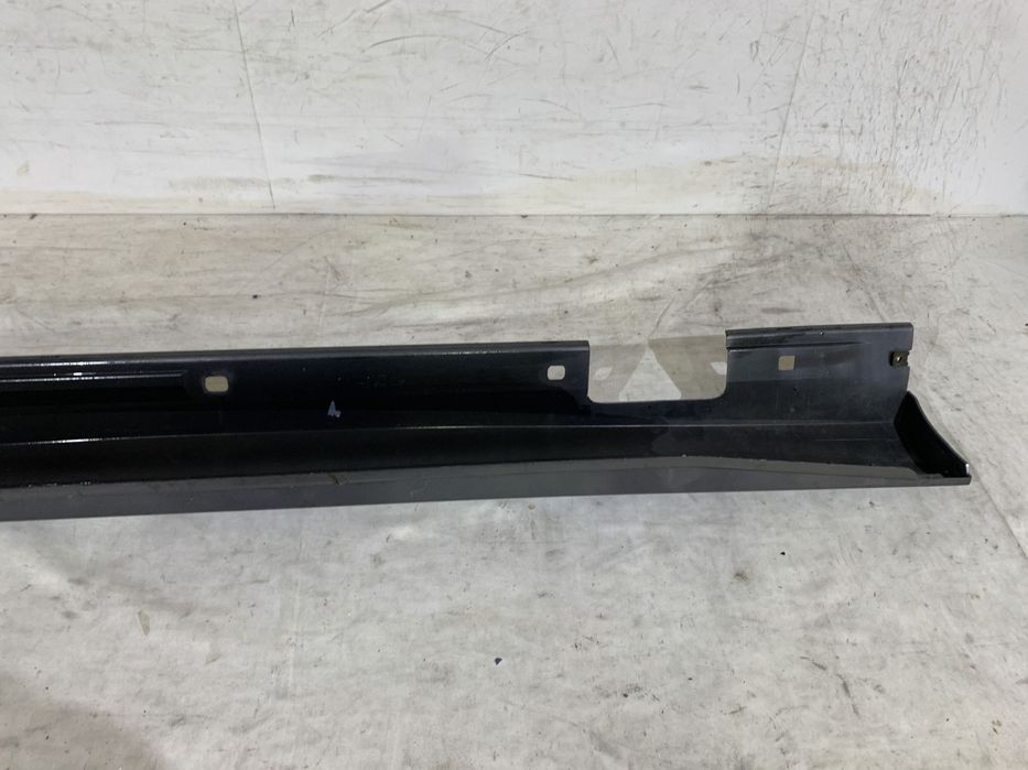 Prag stanga Mercedes B-Class W246, A-Class W176, CLA W117, 2012, 2013, 2014, 2015, 2016, 2017, 2018, cod origine OE A2466901340.