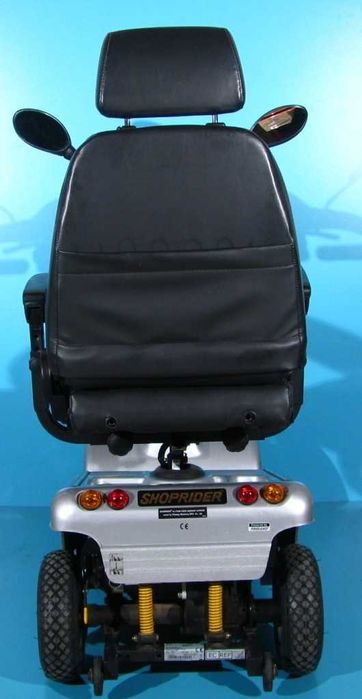 Scuter electric batrani/invalizi Shoprider