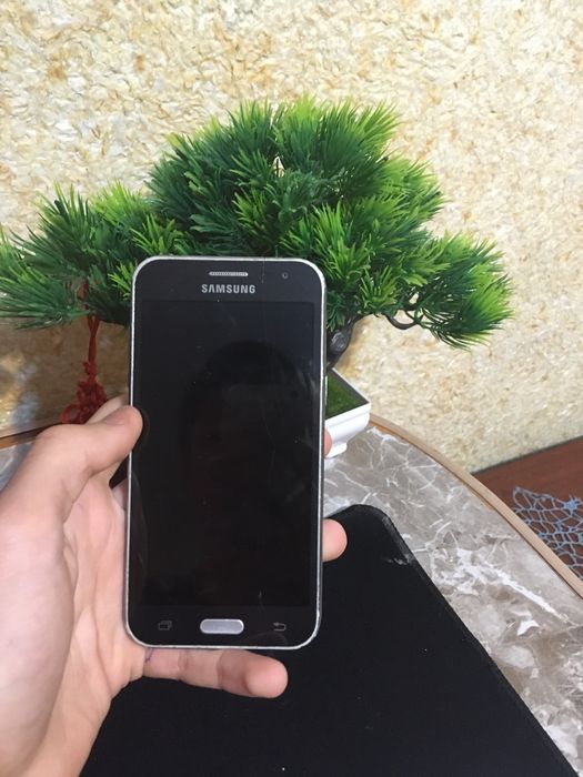 Samsung j5 потертый
