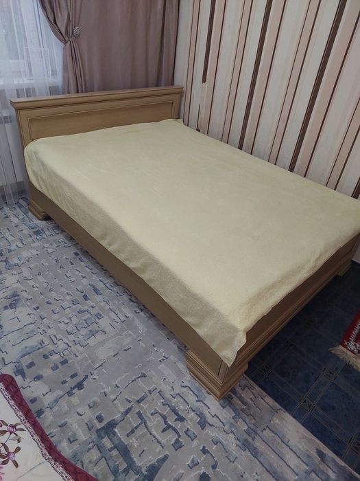 Спальный кровать