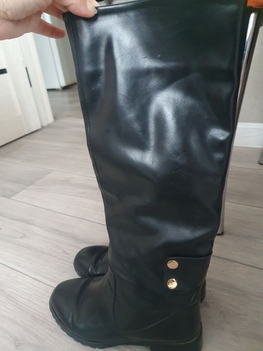 Продаю обувь женская