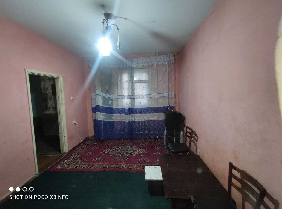 Продаётся квартира 2/1/5 Чиланзарский район 20 квартал