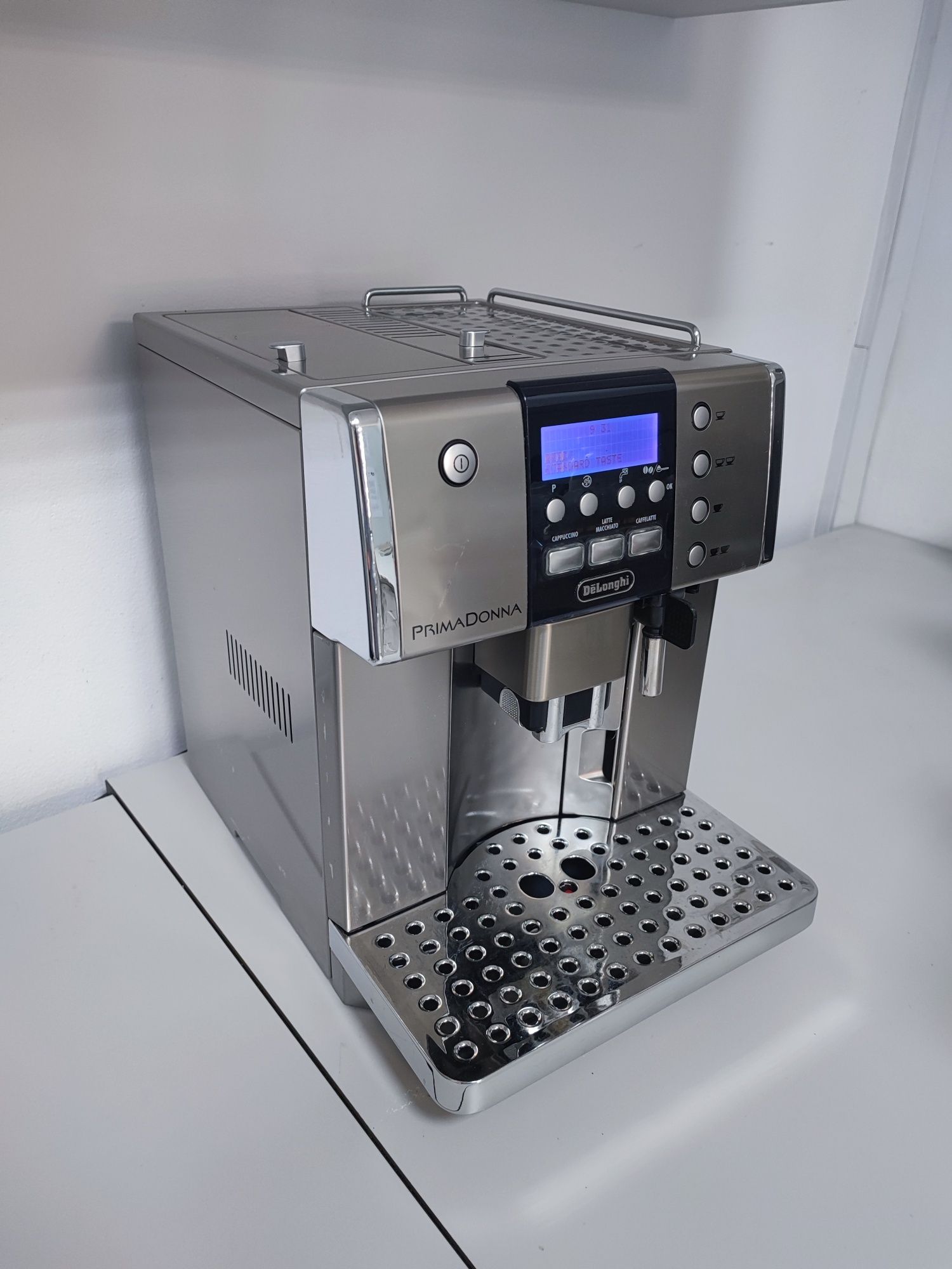 Delonghi Prima Donna ESAM 6600 dispozitiv spumare lapte