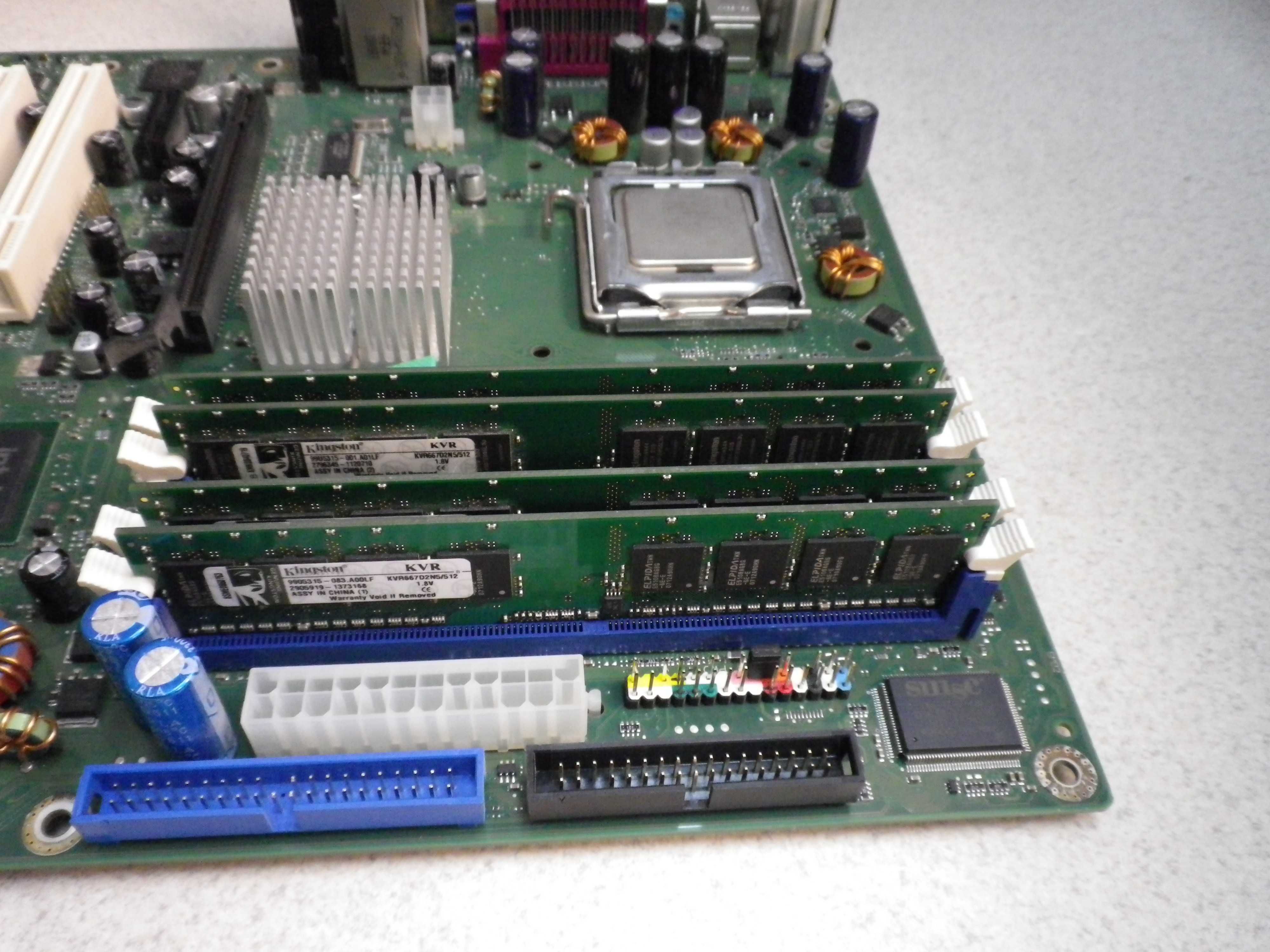 Комплект  Fujitsu Siemens D2151-A1 с Intel Pentium 4