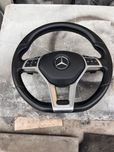 Фейсов Амг волан Мерцедес C W204 и Е W212 facelift