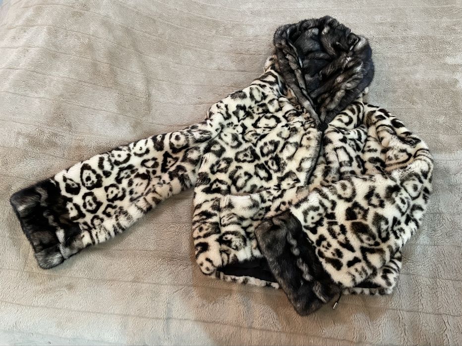 Продам женскую норкувую шубу