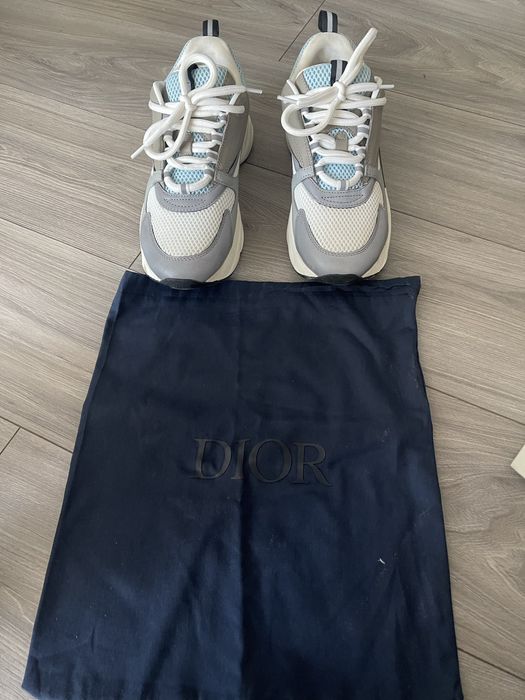 Vand Dior B22 1 la 1  cu originalul