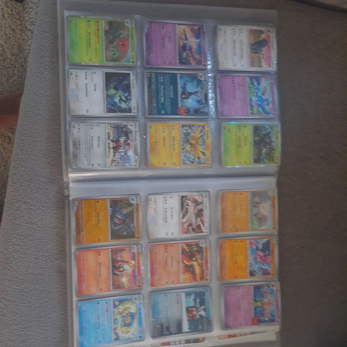 Cartonașe pokemon rare și reale