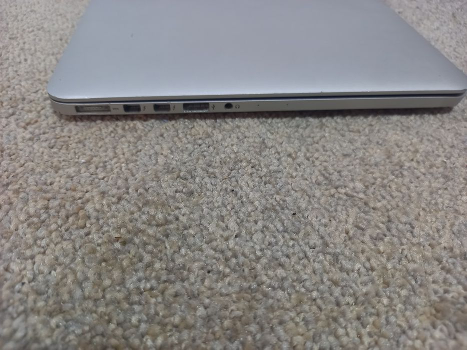 MacBook Pro Retina 13 inci late 2012,i5, Ram 8gb