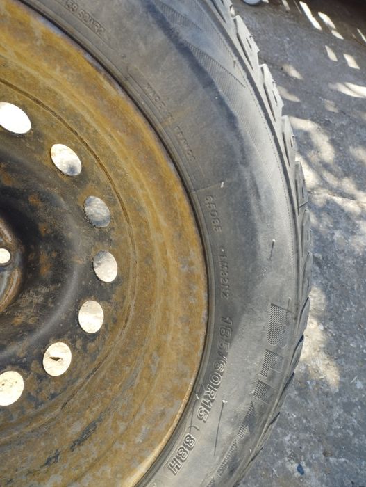 Vand 4 jante 15 Zoll,cauciucuri de iarna Renault Dacia Peugeot Citroen