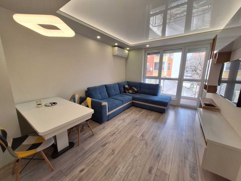 Продава се Двустаен апартамент в Пловдив, Каменица 2 - 69 кв.м за 2029 €/кв.м - Снимка #2